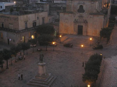 Tricase - Un suggestivo scorcio di piazza Giuseppe Pisanelli Tricase - Un suggestivo scorcio di piazza Giuseppe Pisanelli